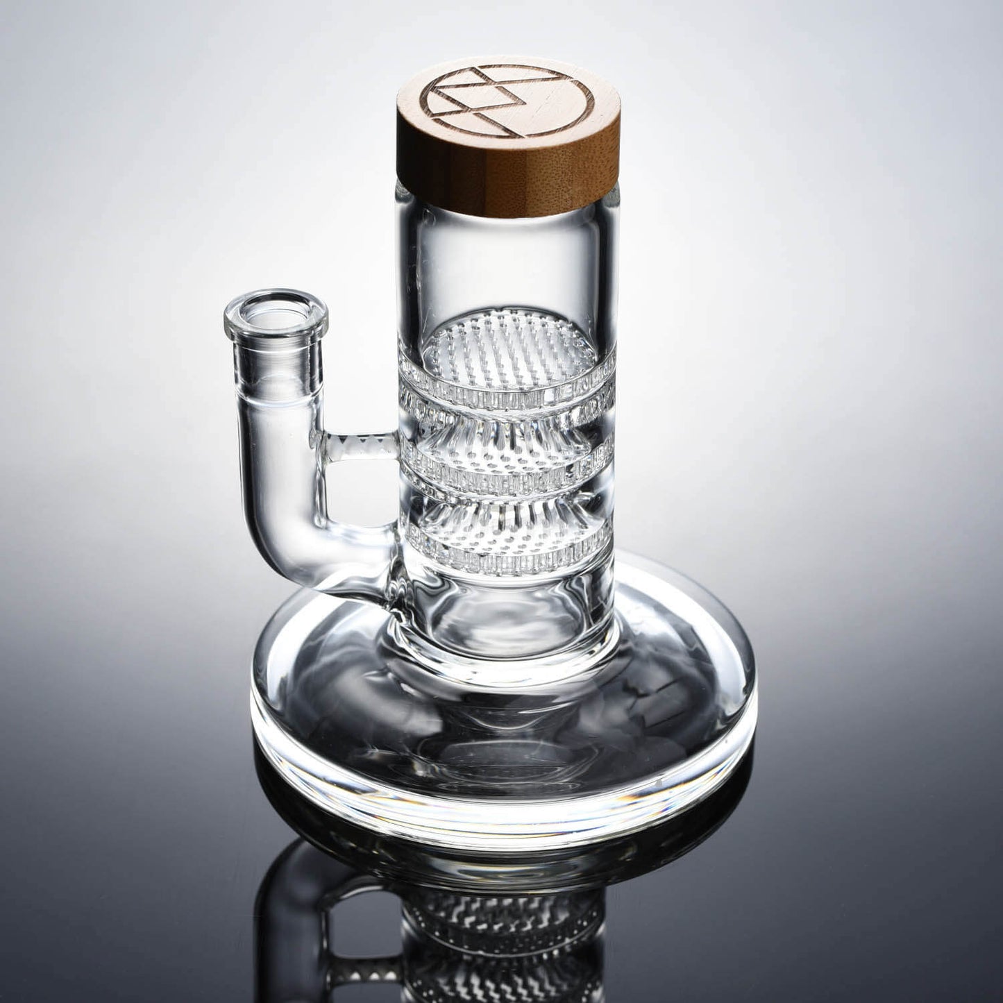 Vitae Glass Tri-combs Base